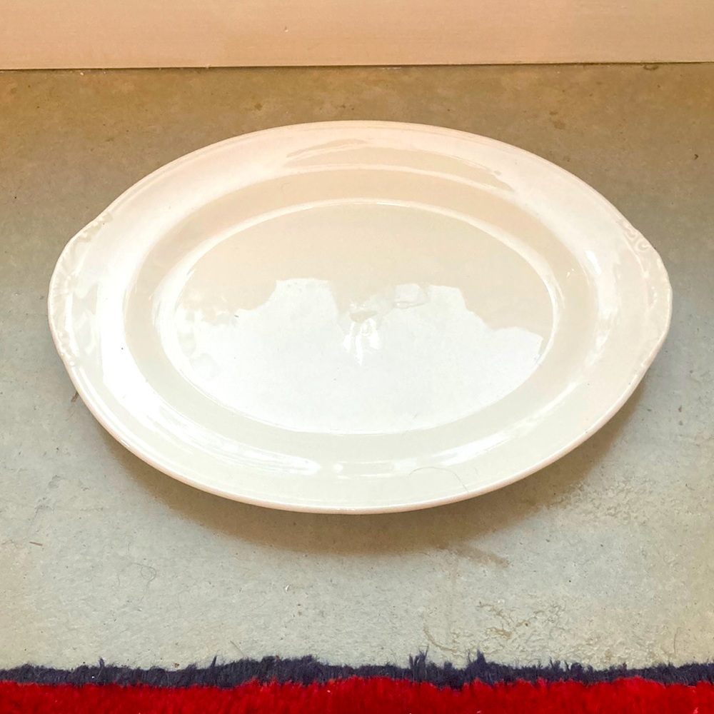 Nautilus ceramic China White Oval Serving Platter. Made in USA # K 43 M (or H?)6